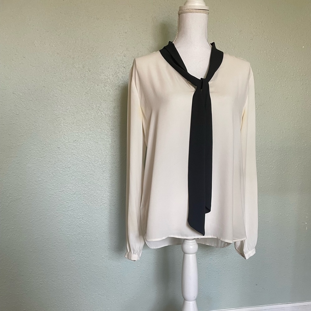 Loft brand, Medium size, off white/black blouse